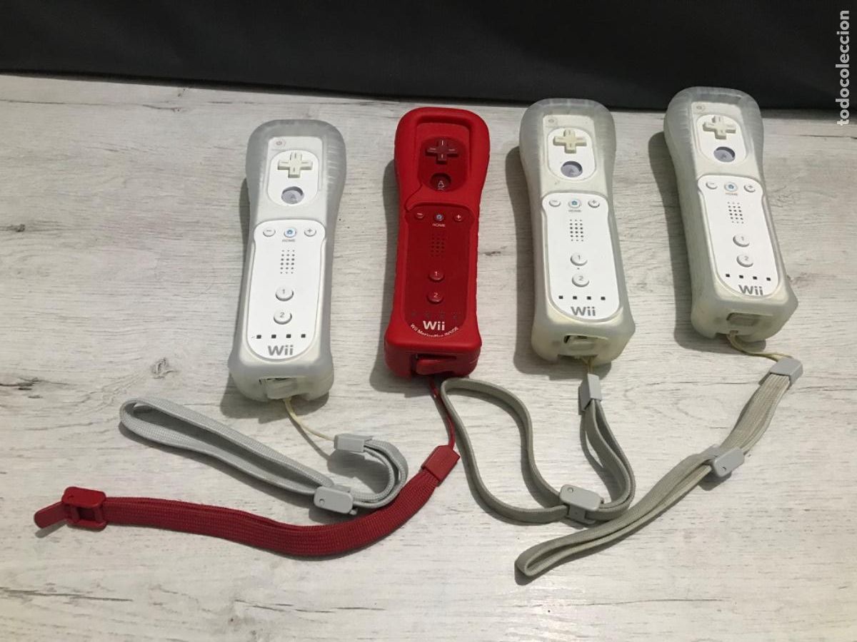 Videojuegos y consolas: Lote de 4 mandos para la Wii - Foto 2