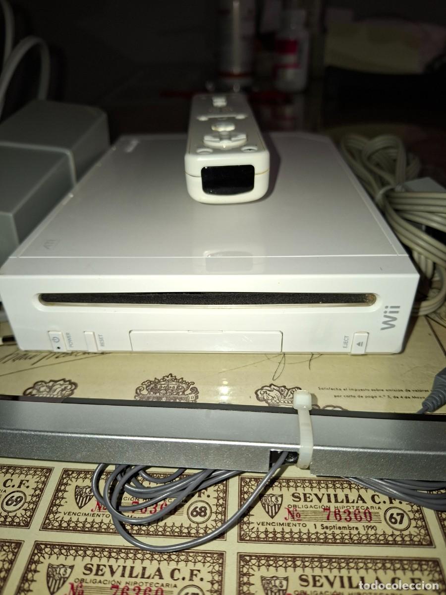 Videojuegos y consolas: NINTENDO WII con accesorios - Foto 2