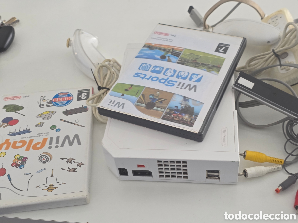 Videojuegos y consolas: nintendo wii + cables + 2 juegos - Foto 9