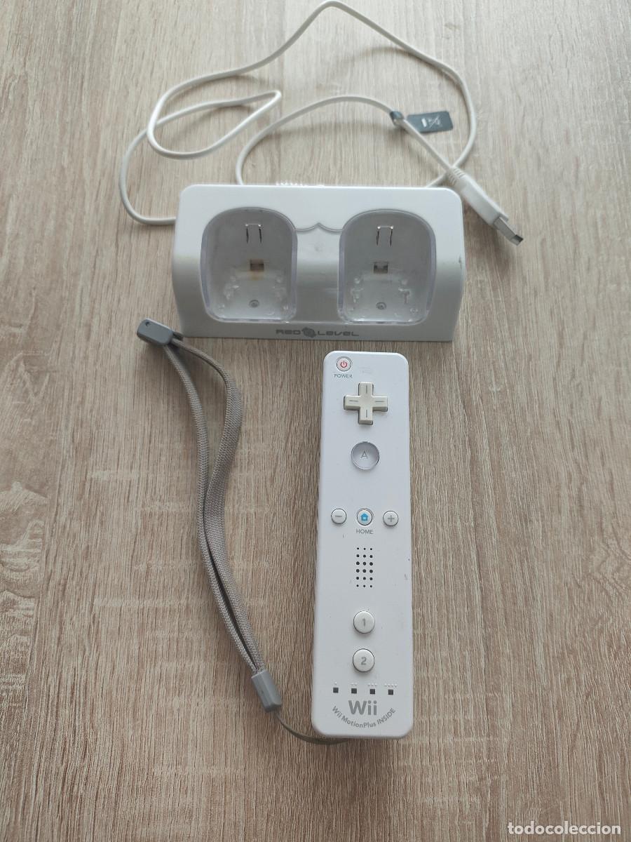 Videojuegos y Consolas: Mando Nintendo Wii con bater&iacute;a y cargador