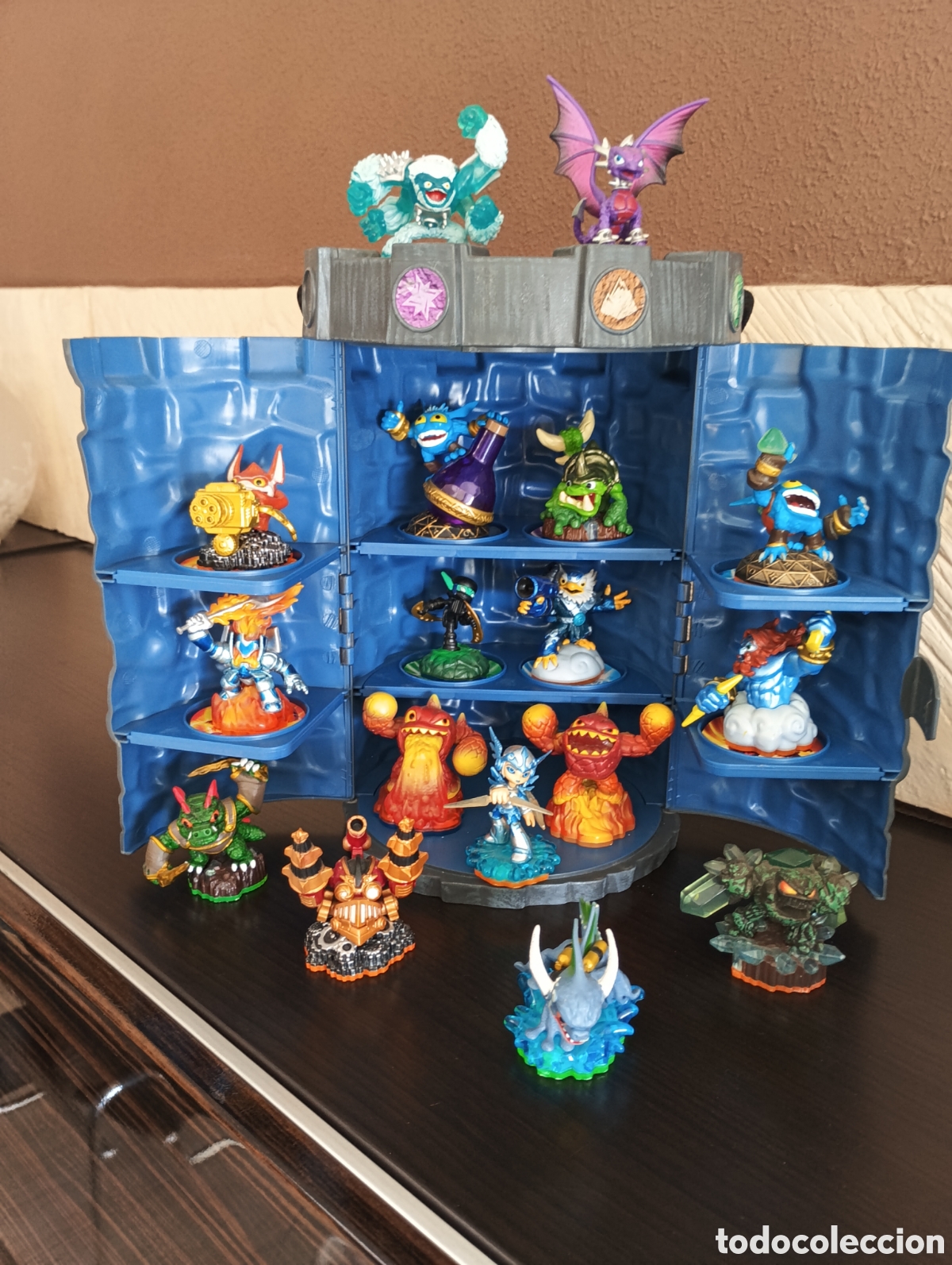 Videojuegos y consolas: consola NINTENDO + figuras Skylanders - Foto 2