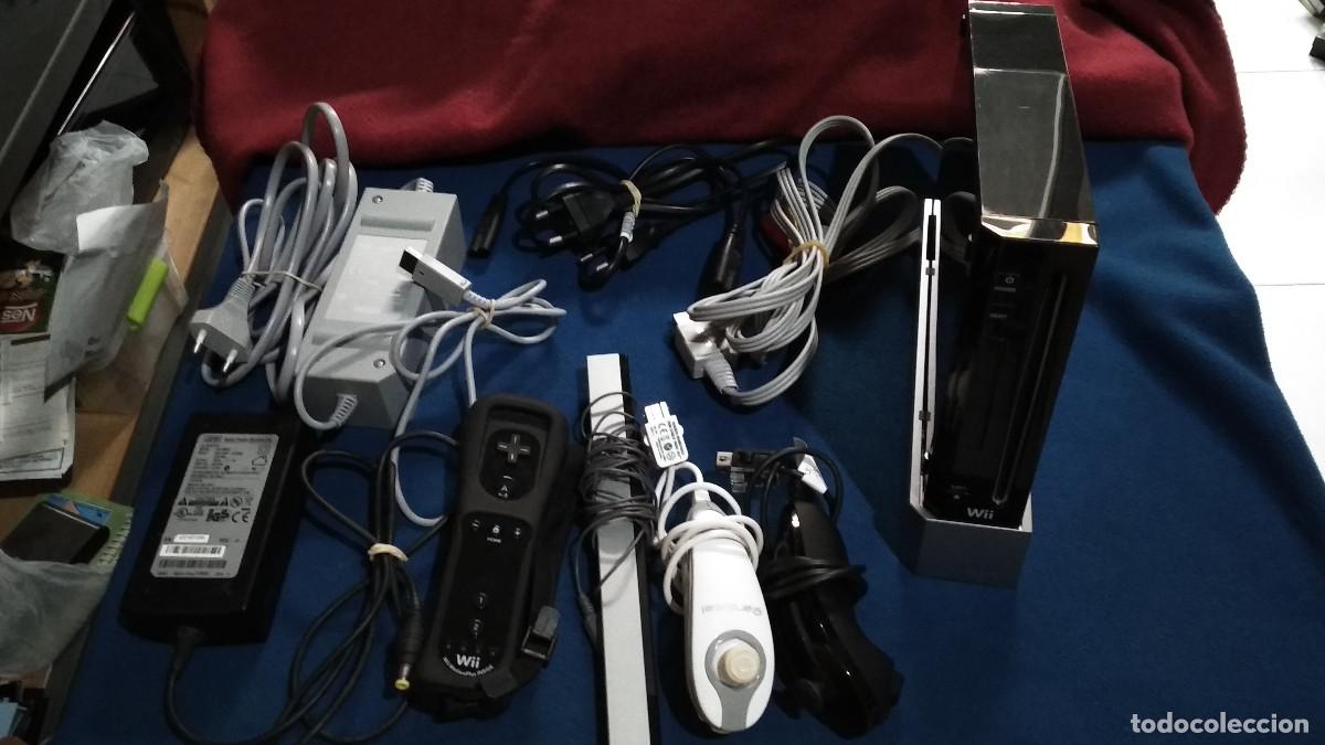 Videojuegos y Consolas: CONSOLA WII Mod. RVL-001, 2006 SOPORTE, Fuente Alimentaci&oacute;n, cable transformador+mandos y accesorios