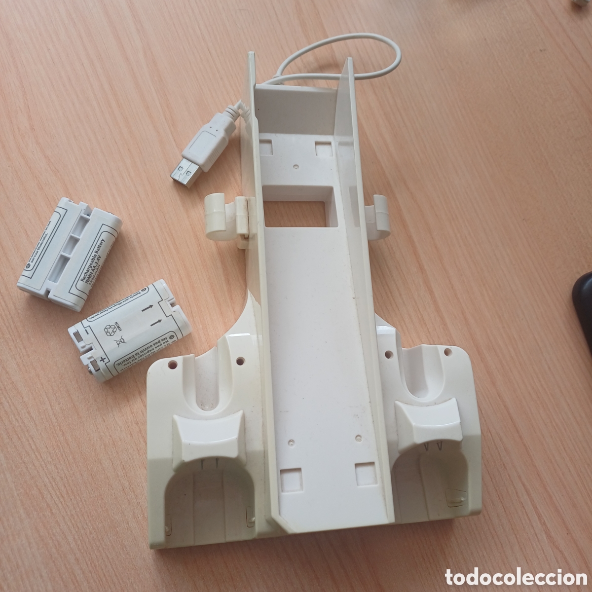 Videojuegos y Consolas: CARGADOR MANDOS NINTEDO WII + 2 BATERIAS FUNCIONANDO