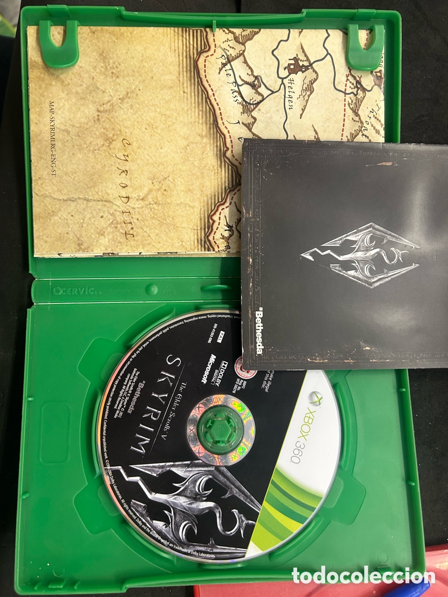 Videojuegos y consolas: Xbox 360 Skyrim contiene manual y mapa - Foto 3