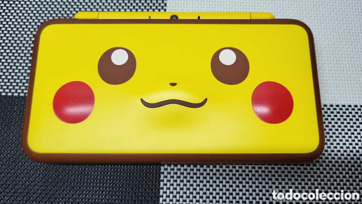 Videojuegos y consolas Nintendo 2DS de segunda mano: Consola Nintendo 2DS XL edici&oacute;n Pickachu