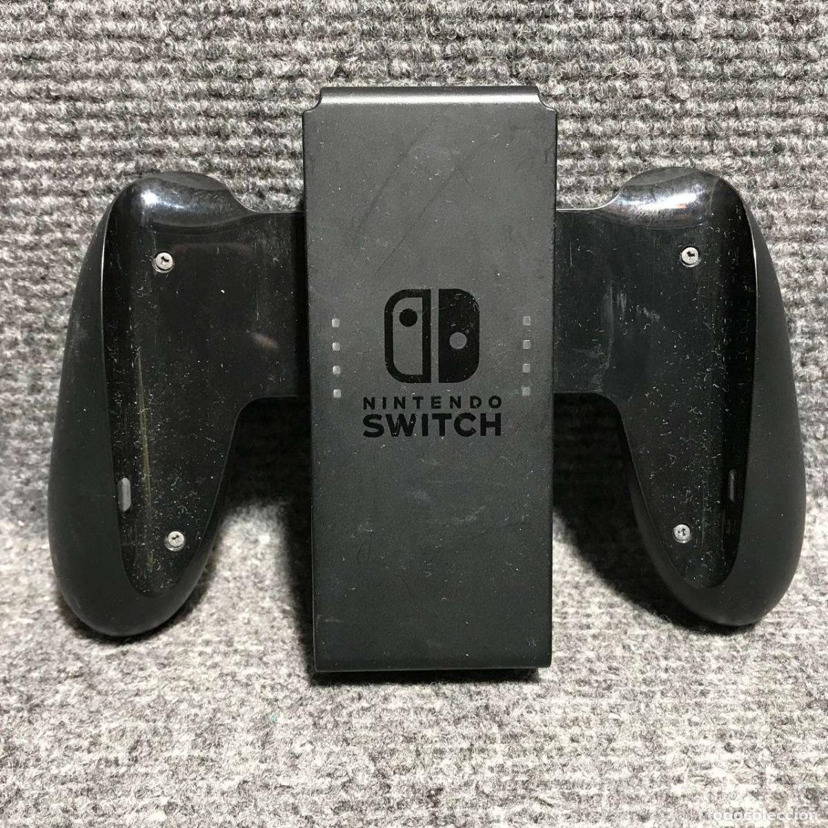 Videojuegos y consolas Nintendo Switch de segunda mano: JOY CON GRIP OFICIAL NINTENDO SWITCH - Foto 1