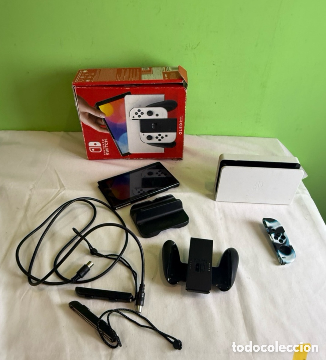 Jeux Vid&eacute;o et Consoles: Lote Nintendo Switch con accesorios y caja original. Consola para reparar o recambios