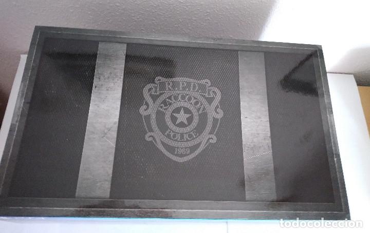 Videojuegos y consolas PS4 de segunda mano: RESIDENT EVIL 2 PS4 ED. COLECCIONISTA PRECINTADO - Foto 5