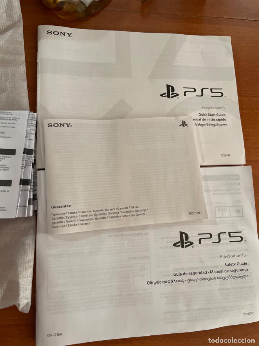 Videojuegos y consolas PS4 de segunda mano: Instrucciones y documentaci&oacute;n PlayStation cinco - Foto 3