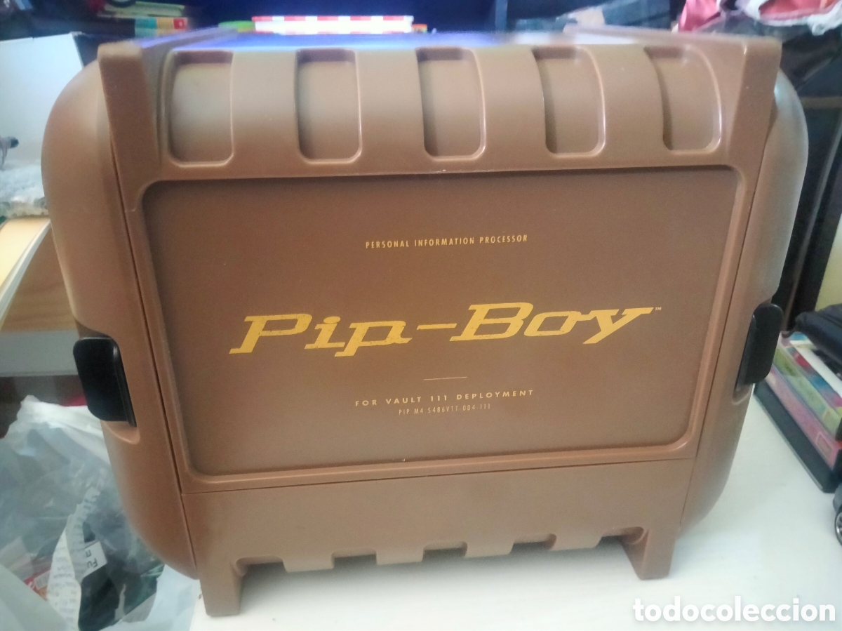 Videojuegos y consolas PS4 de segunda mano: Pit-boy edici&oacute;n coleccionista Fallout 4 - Foto 1