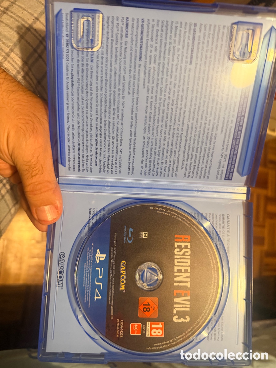 Videojuegos y consolas PS4 de segunda mano: Resident evil 3videojuego genial ps4 - Foto 3