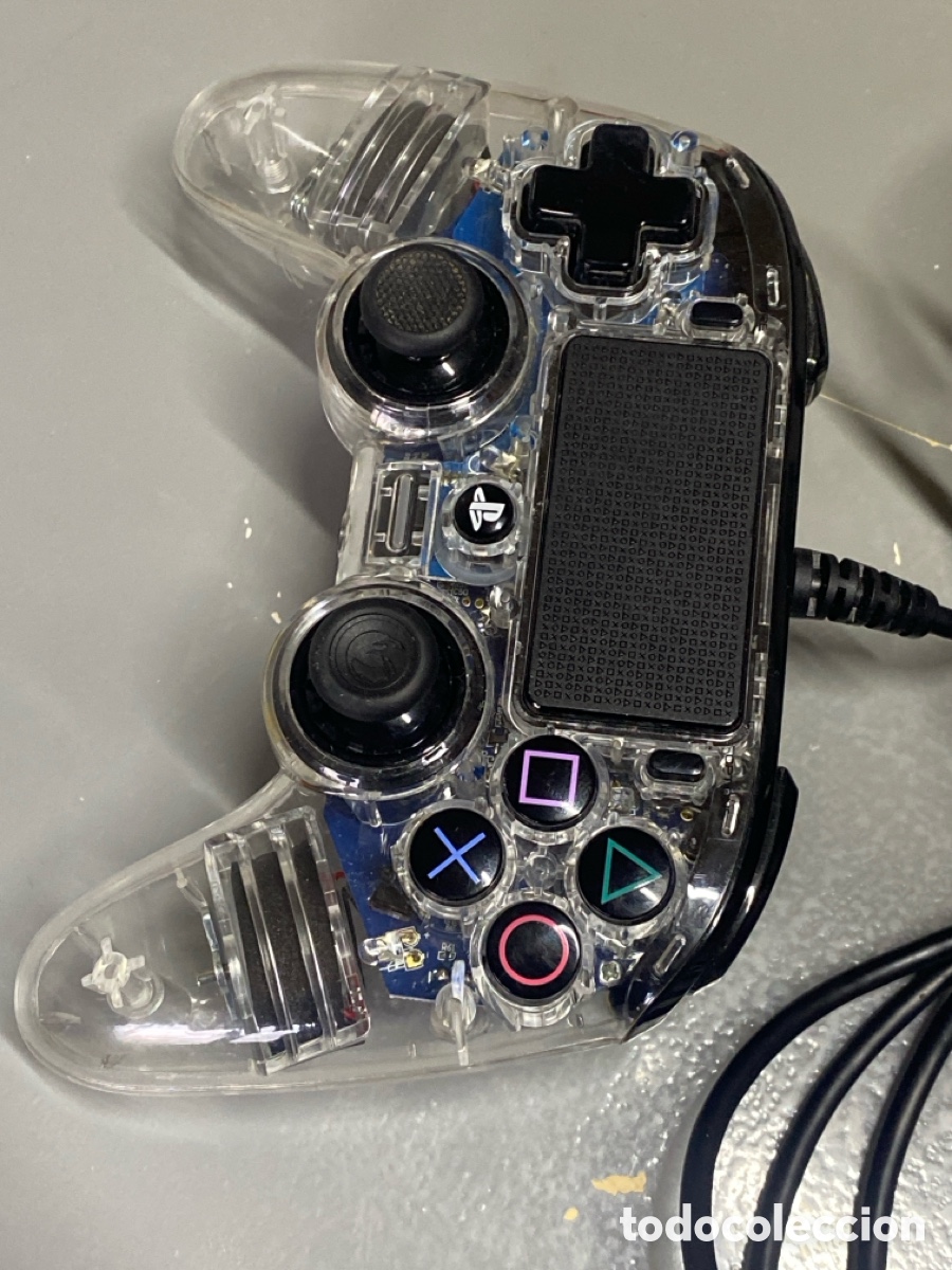 Videojuegos y Consolas PS4 de segunda mano: Nacon Compact Mando licencia Oficial Sony para PS4 y PC Gaming Controller transparente con Cable