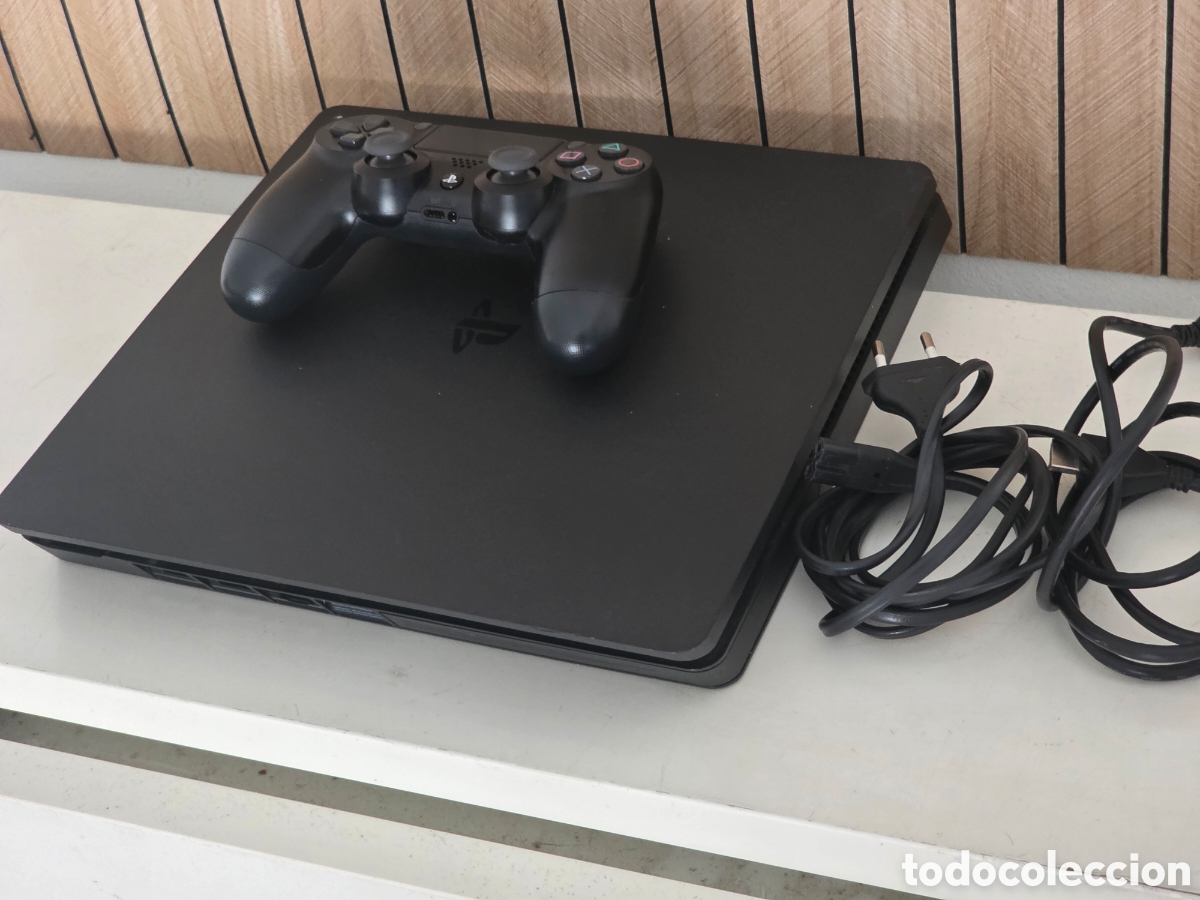Videojuegos y consolas PS4 de segunda mano: PS4 Slim Sony + mando + cables HDMI y corriente - Foto 7