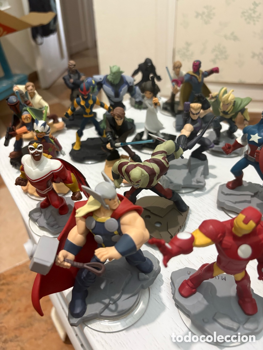 Videojuegos y consolas PS4 de segunda mano: Lote 22 figuras NFC Disney Infinity 2.0 - Foto 2