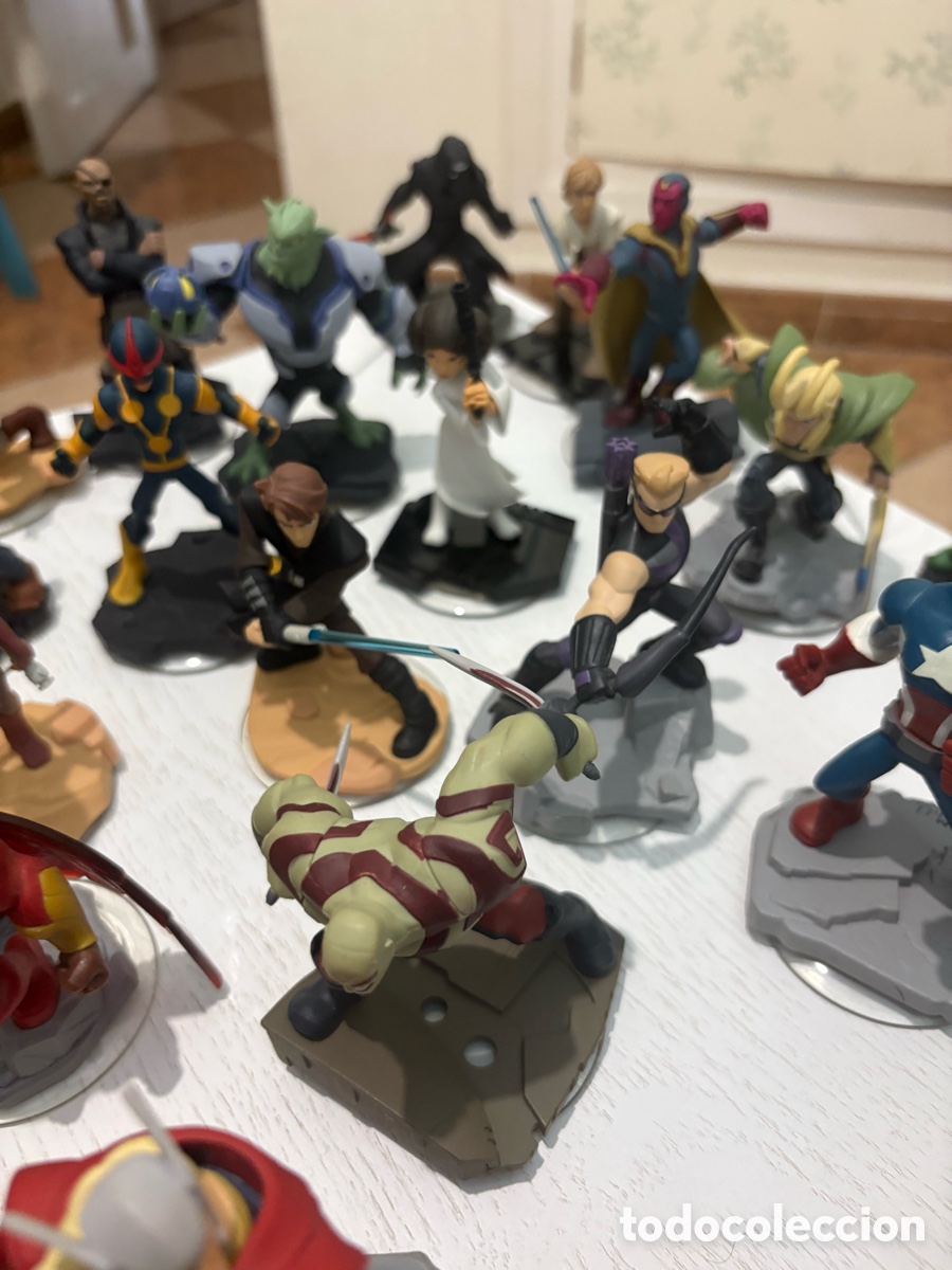 Videojuegos y consolas PS4 de segunda mano: Lote 22 figuras NFC Disney Infinity 2.0 - Foto 4