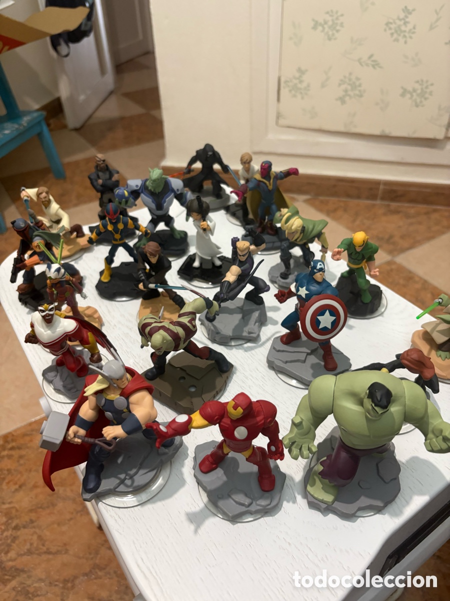 Videojuegos y consolas PS4 de segunda mano: Lote 22 figuras NFC Disney Infinity 2.0 - Foto 1