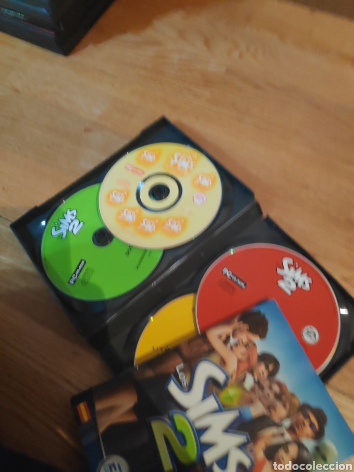 Videojuegos y consolas: los sims 2 cuatro discos expansiones - Foto 2
