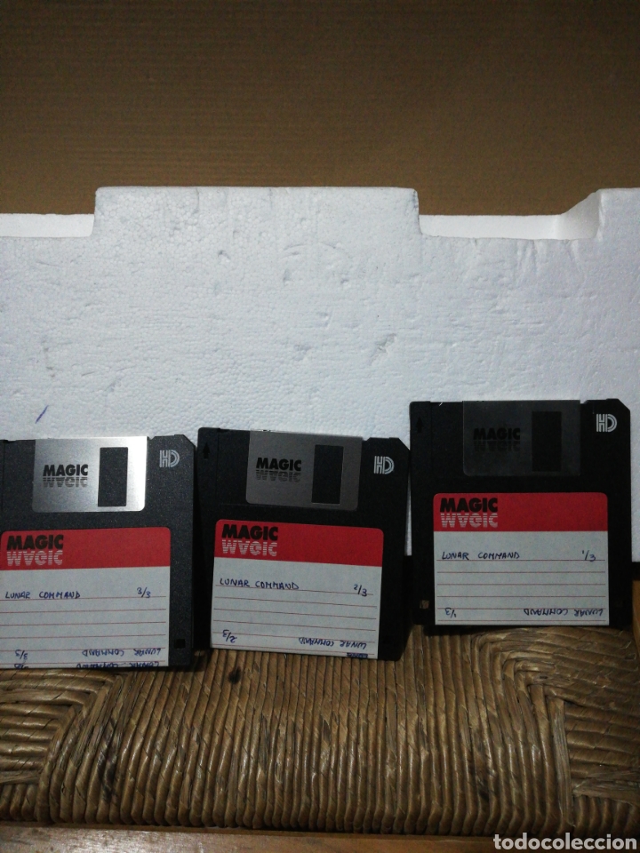 Videojuegos y consolas: Disquetes 1/2 Lunar Command - Foto 1