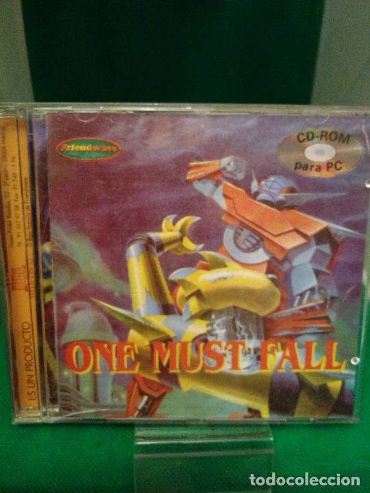 Videojuegos y consolas: ONE MUST FALL PC CD-ROM EPIC FRIENDWARE - Foto 1