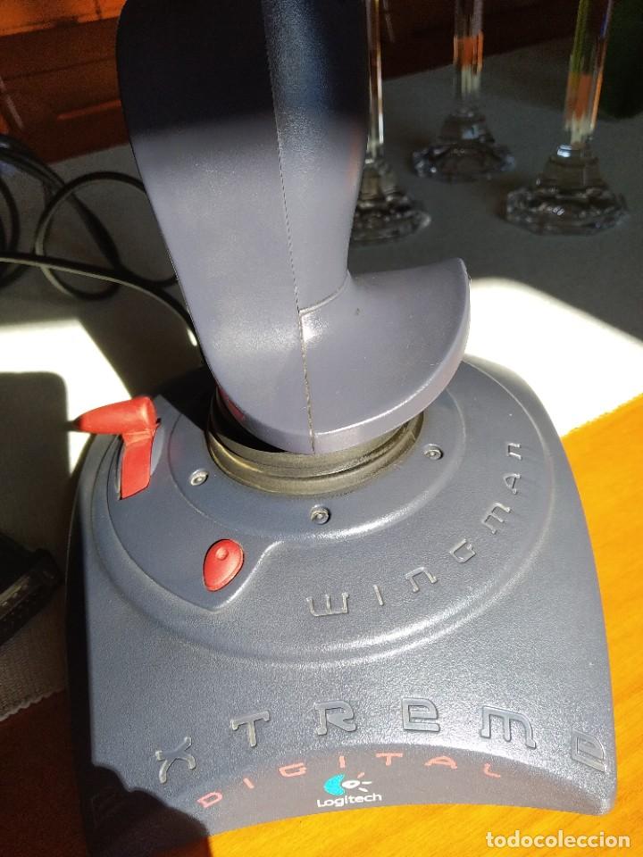Videojuegos y consolas: joystick Logitech. - Foto 2