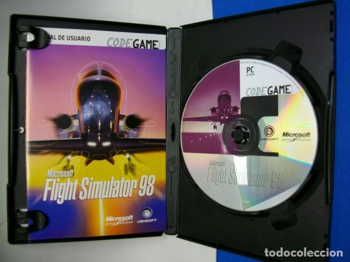 Videojuegos y consolas: MICROSOFT FLIGHT SIMULATOR 98 para PC - Foto 2