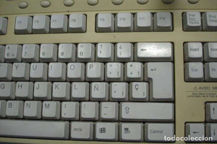 Videojuegos y consolas: ANTIGUO TECLADO MARCA COMPAQ CON CONEXI&Oacute;N PS2 - Foto 3
