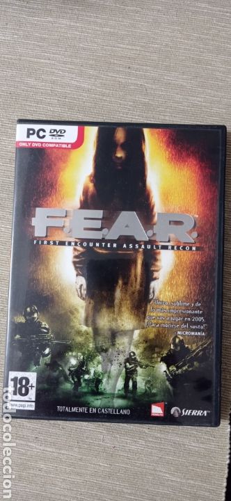 Videojuegos y consolas: FEAR y The Moon Project PC - Foto 1