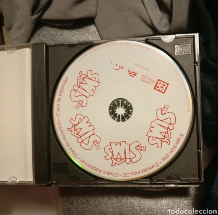 Videojuegos y consolas: Los Sims Mas vivos que nunca PC Game pack de expansi&oacute;n EA 2000 Maxis - Foto 2