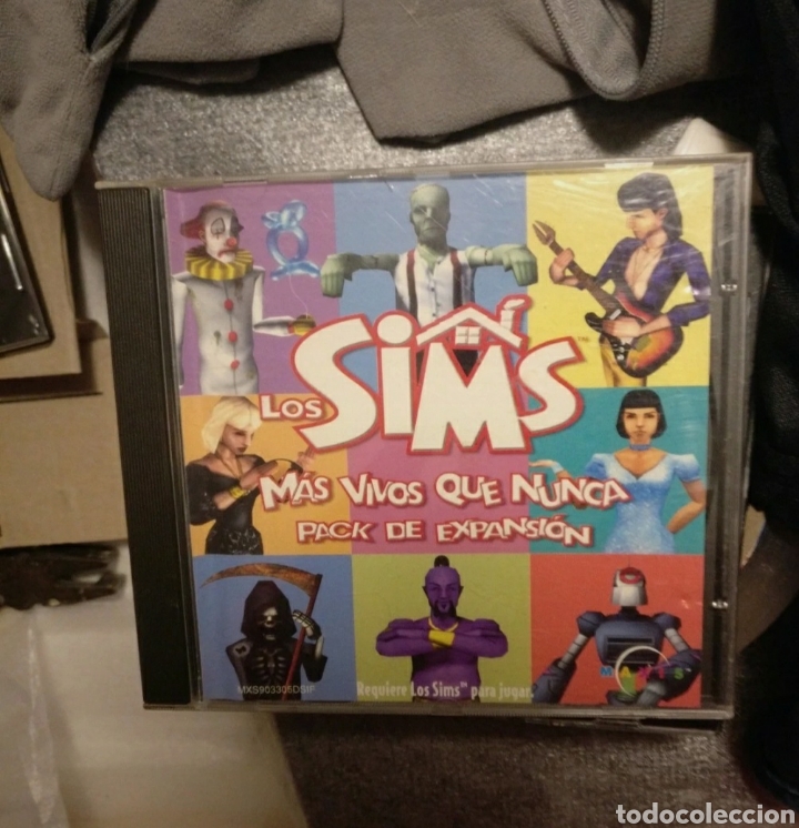 Videojuegos y consolas: Los Sims Mas vivos que nunca PC Game pack de expansi&oacute;n EA 2000 Maxis - Foto 1