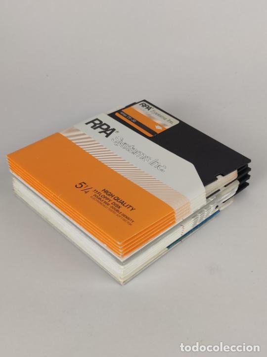 Videojuegos y consolas: Gran lote de 15 discos de 5 1/4. discos PC. Programas, cursos, etc. Circa 1980. - Foto 8