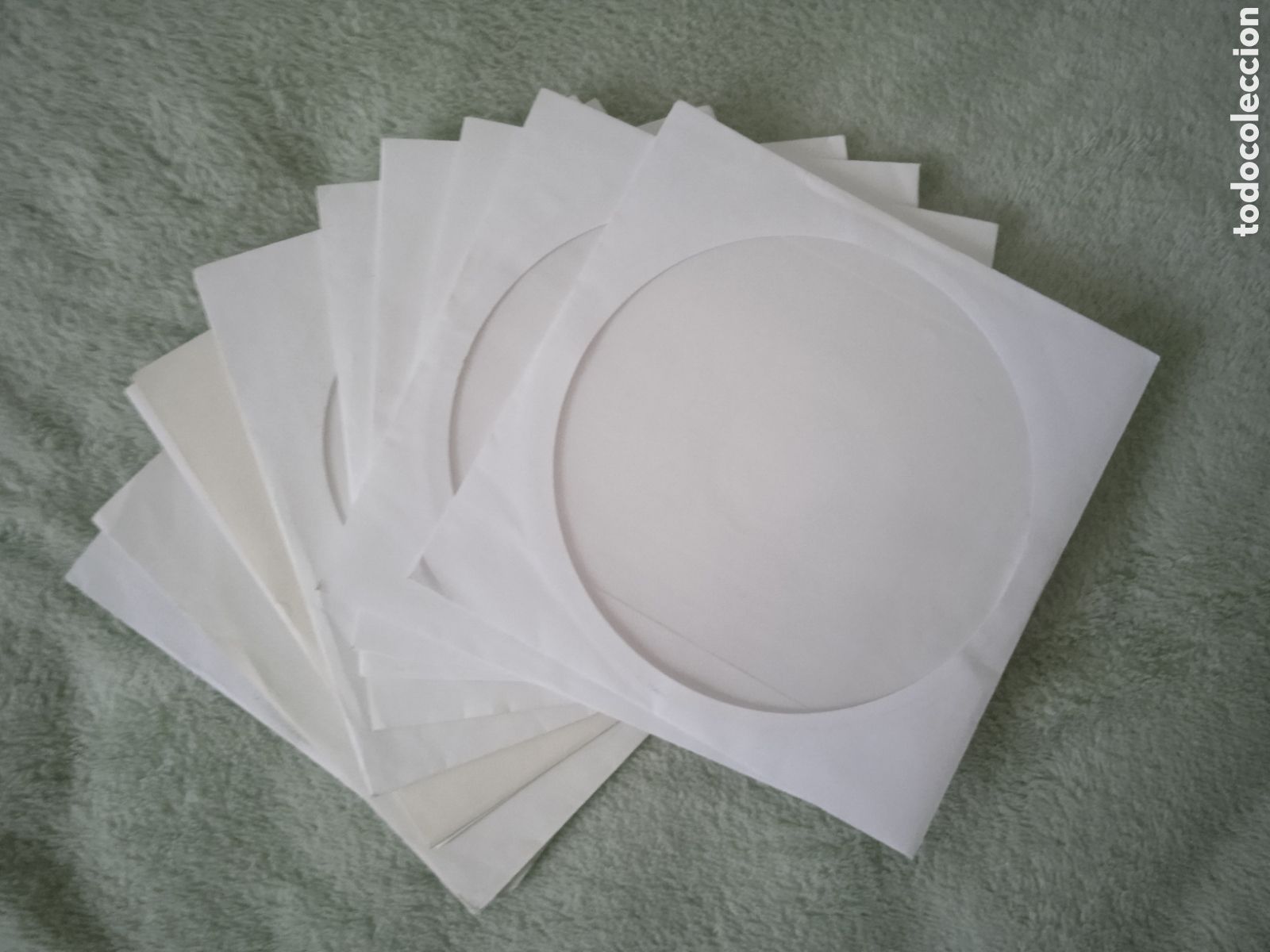 Videojuegos y consolas: 10 Fundas papel para CDs - Foto 1