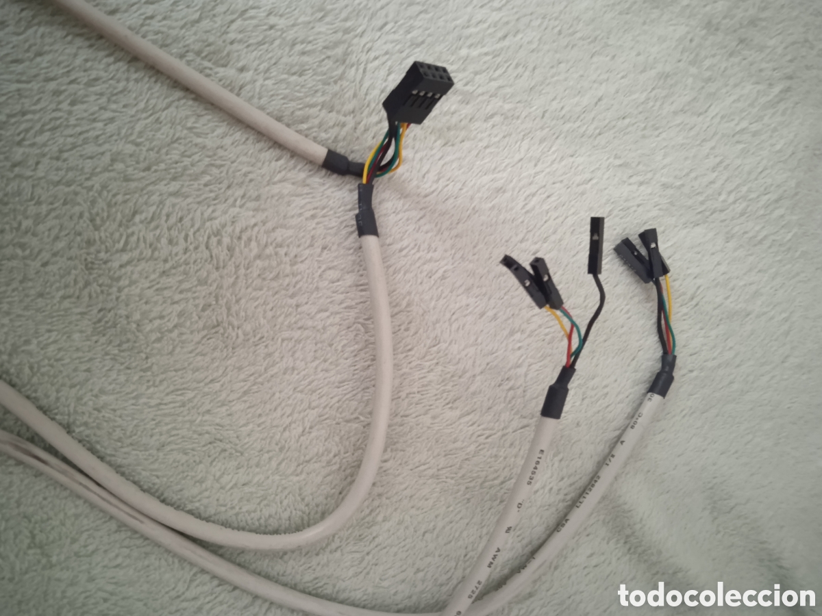 Videojuegos y consolas: Cable para 2 USBs 2.0 - Foto 1