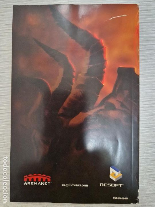 Videojuegos y consolas: MANUAL LOS MANUSCRITOS DE GUILD WARS FACTIONS - Foto 2