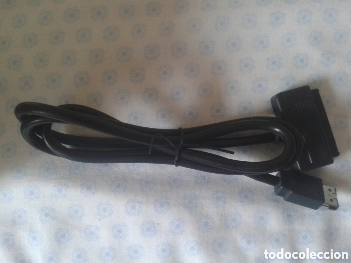 Videojuegos y consolas: Casi cualquier adaptador o cable USB - Foto 3