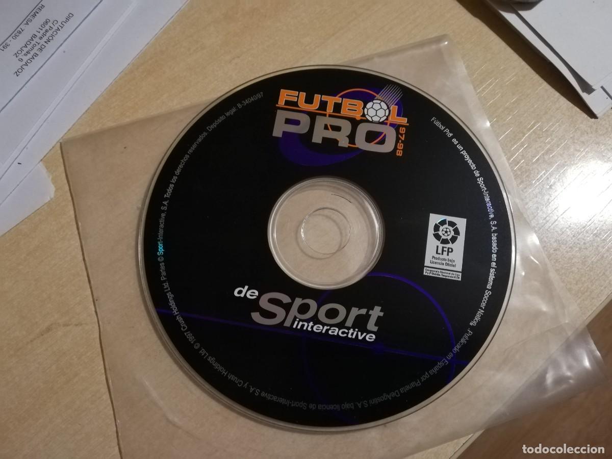 Videojuegos y consolas: CD F&Uacute;TBOL PRO 97-98 DE SPORT INTERACTIVE (FUNCIONA) - Foto 1