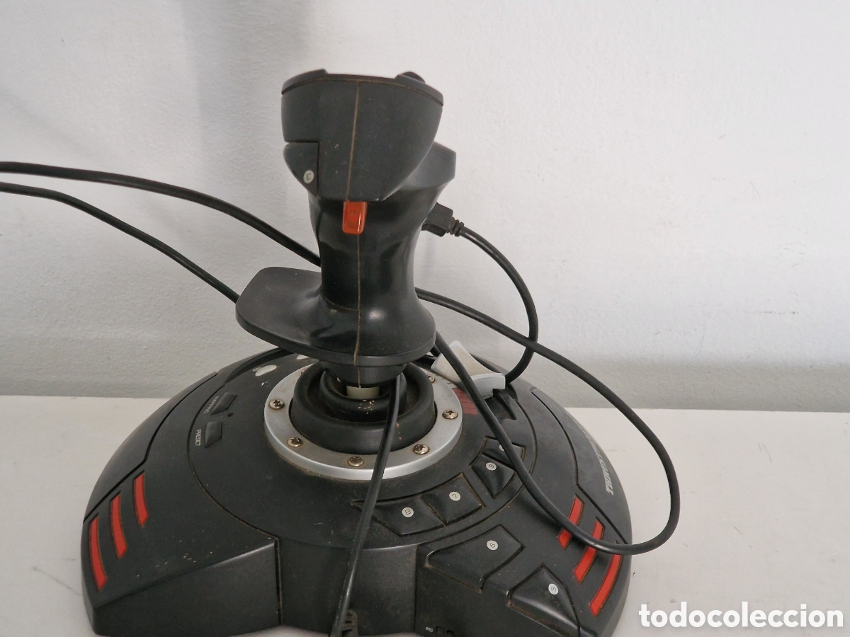 Videojuegos y consolas: Thrustmaster T.Flight Stick X, Joystick - Foto 1