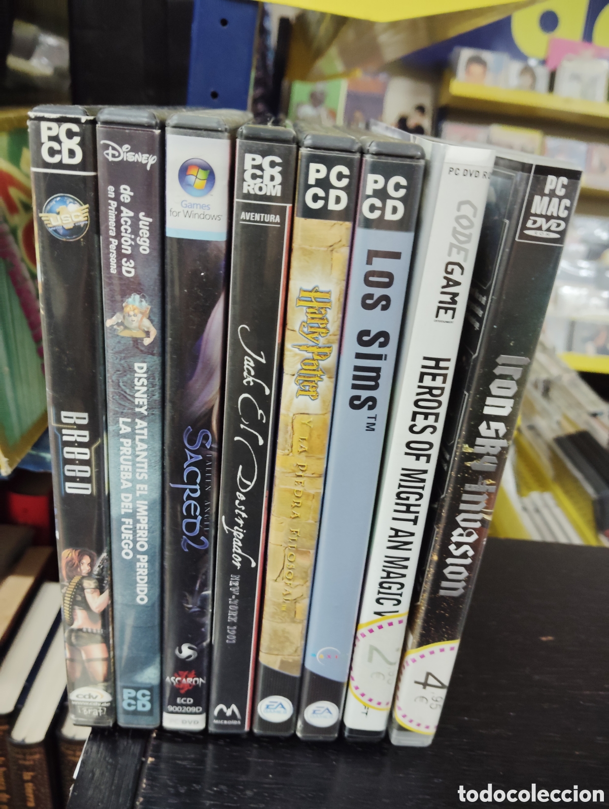 Videojuegos y consolas: Lote 8 videojuegos PC CD y DVD - Foto 1
