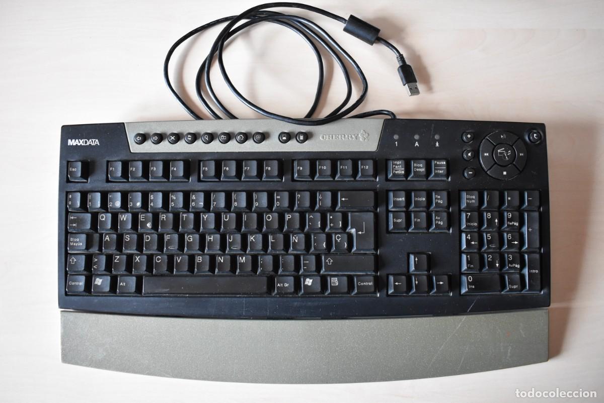 Videojuegos y consolas: Teclado PS2. Maxdata. Cherry. Antiguo teclado PC - Foto 1