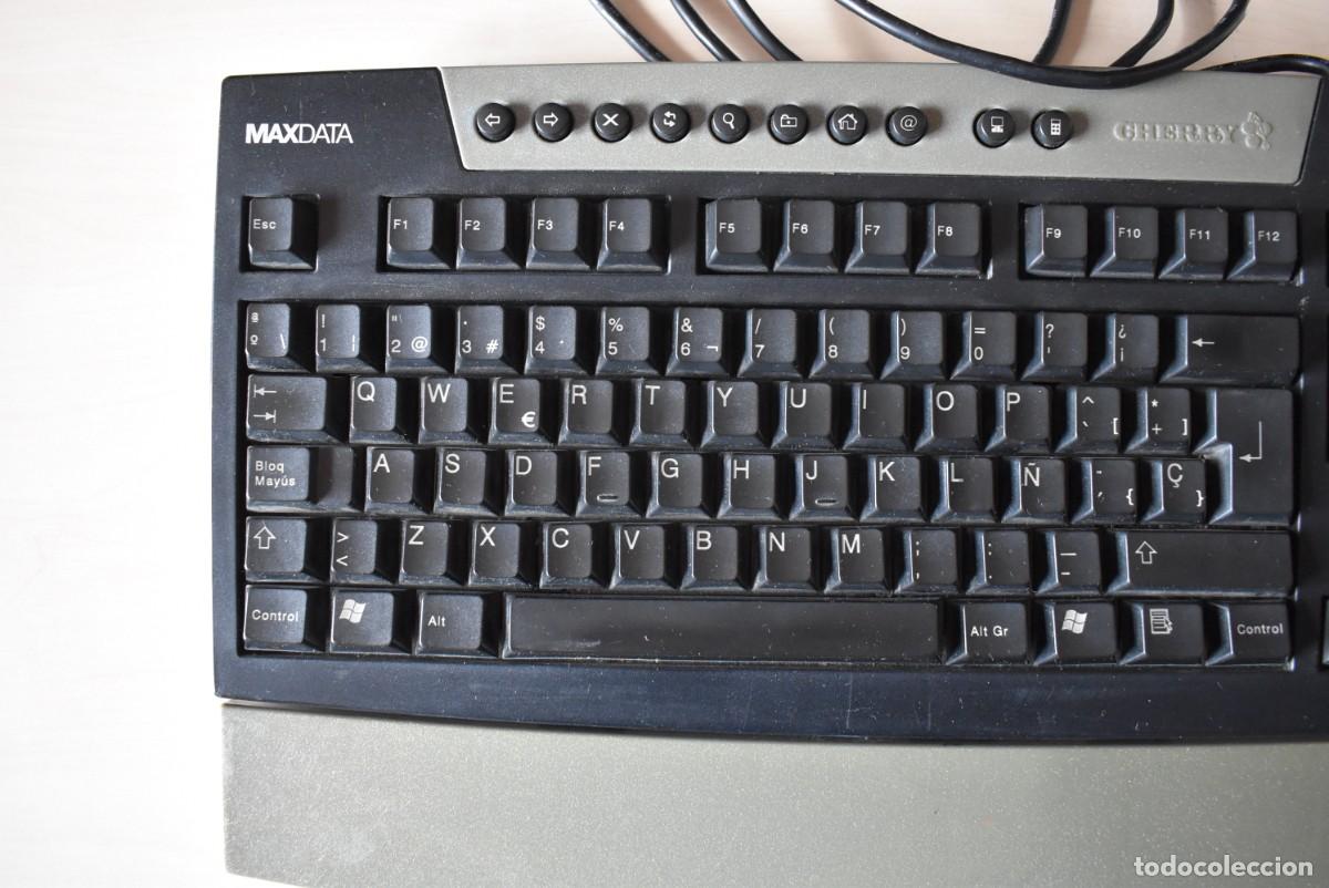 Videojuegos y consolas: Teclado PS2. Maxdata. Cherry. Antiguo teclado PC - Foto 2