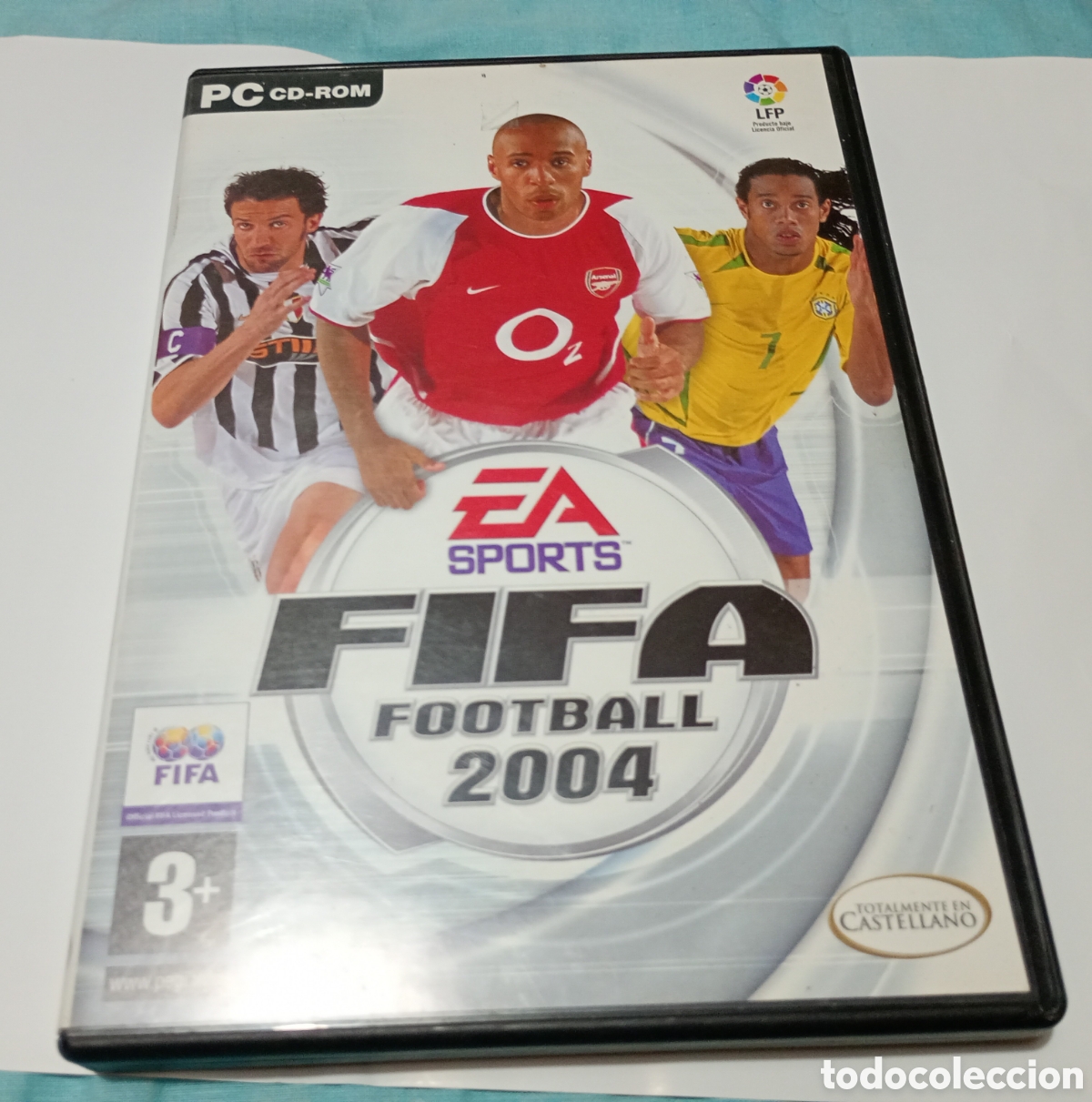 Videojuegos y consolas: Fifa football 2004 PC CD ROM - Foto 1