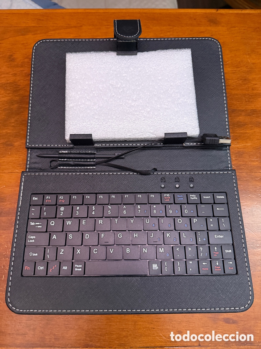 Videojuegos y consolas: Funda y teclado para tablet - Foto 1