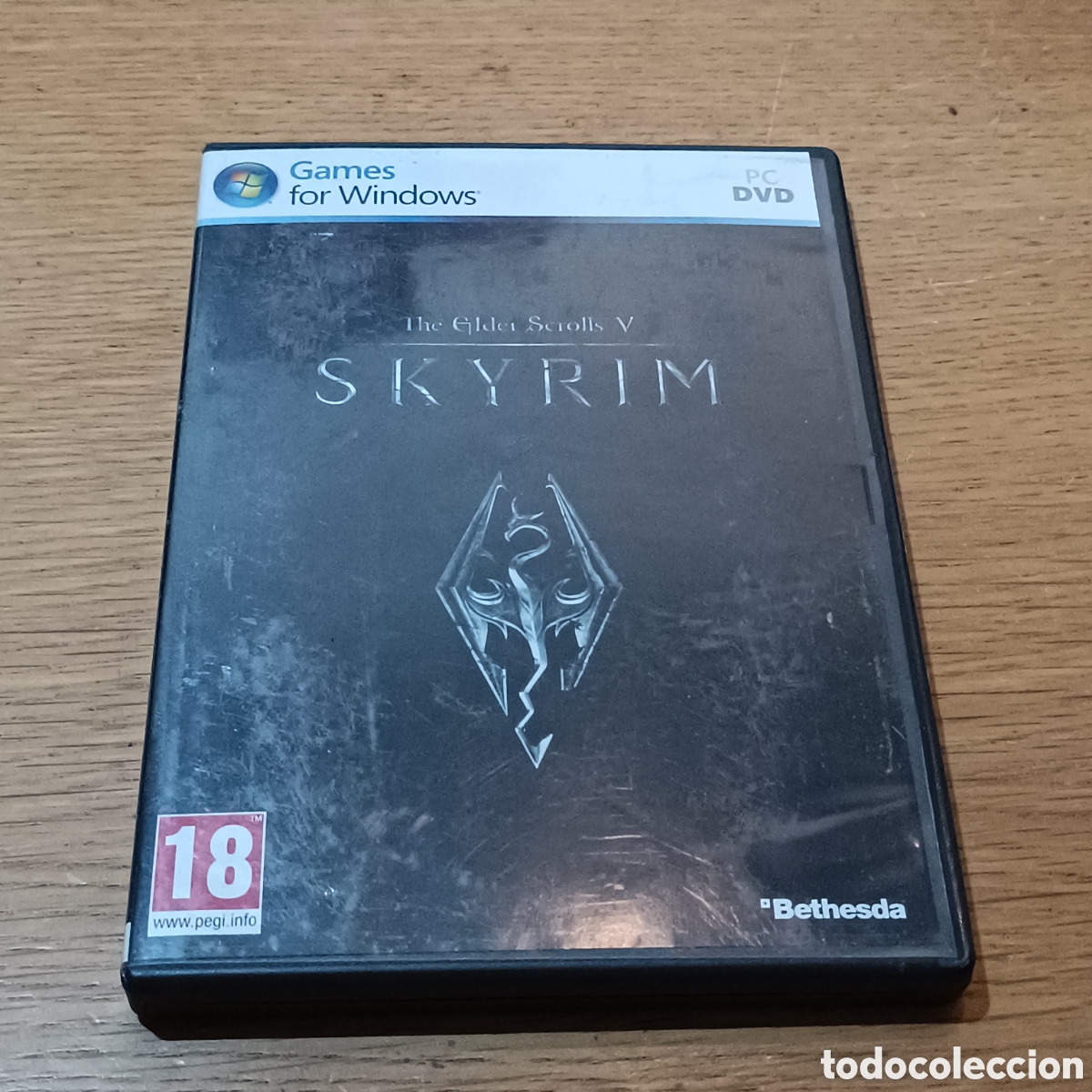 Videojuegos y consolas: Skyrim Juego PC En Castellano (DVD-ROM) con Manuel y Mapa - Foto 1