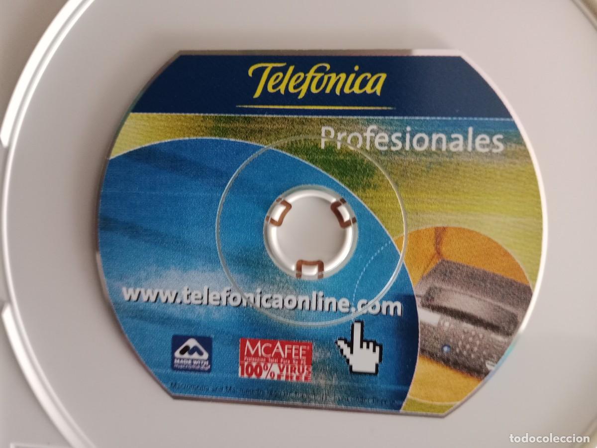 Videojuegos y consolas: TELEF&Oacute;NICA PROFESIONALES - PC CD ROM - FORMA SEGMENTO CIRCULAR DOBLE- RARO - A&Ntilde;O 2002. - Foto 1