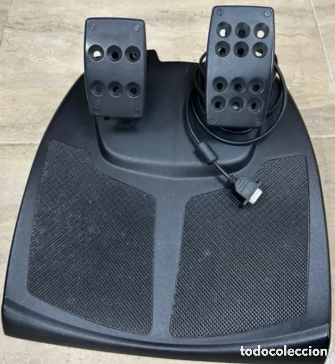 Videojuegos y consolas: Volante Logitech MOMO Force Feedback PC - Foto 4