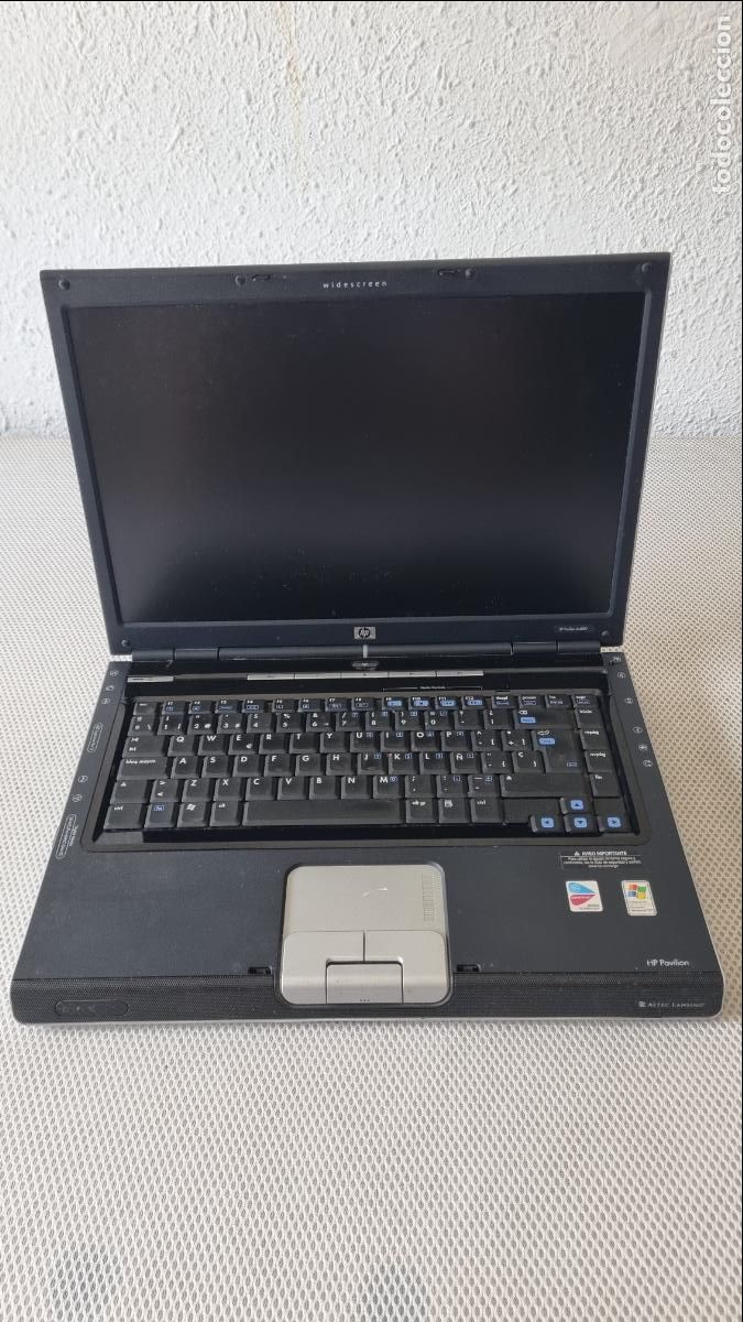Videojuegos y consolas: Port&aacute;til HP Pavilion dv4000 para reparar o piezas &ndash; No enciende
