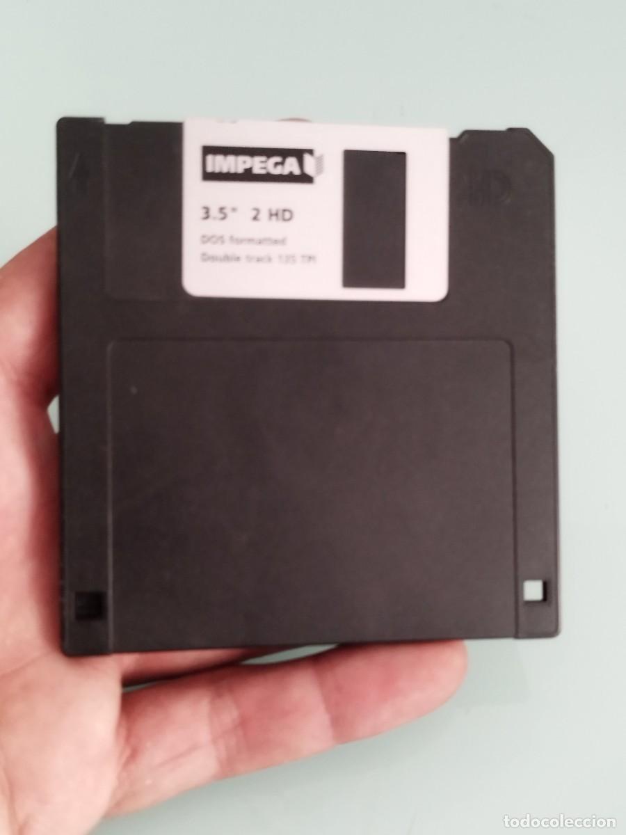 Videojuegos y consolas: disquete magn&eacute;tico de 3.5 pulgadas y alta densidad (2 HD) con una capacidad de almacenamiento de 1.4
