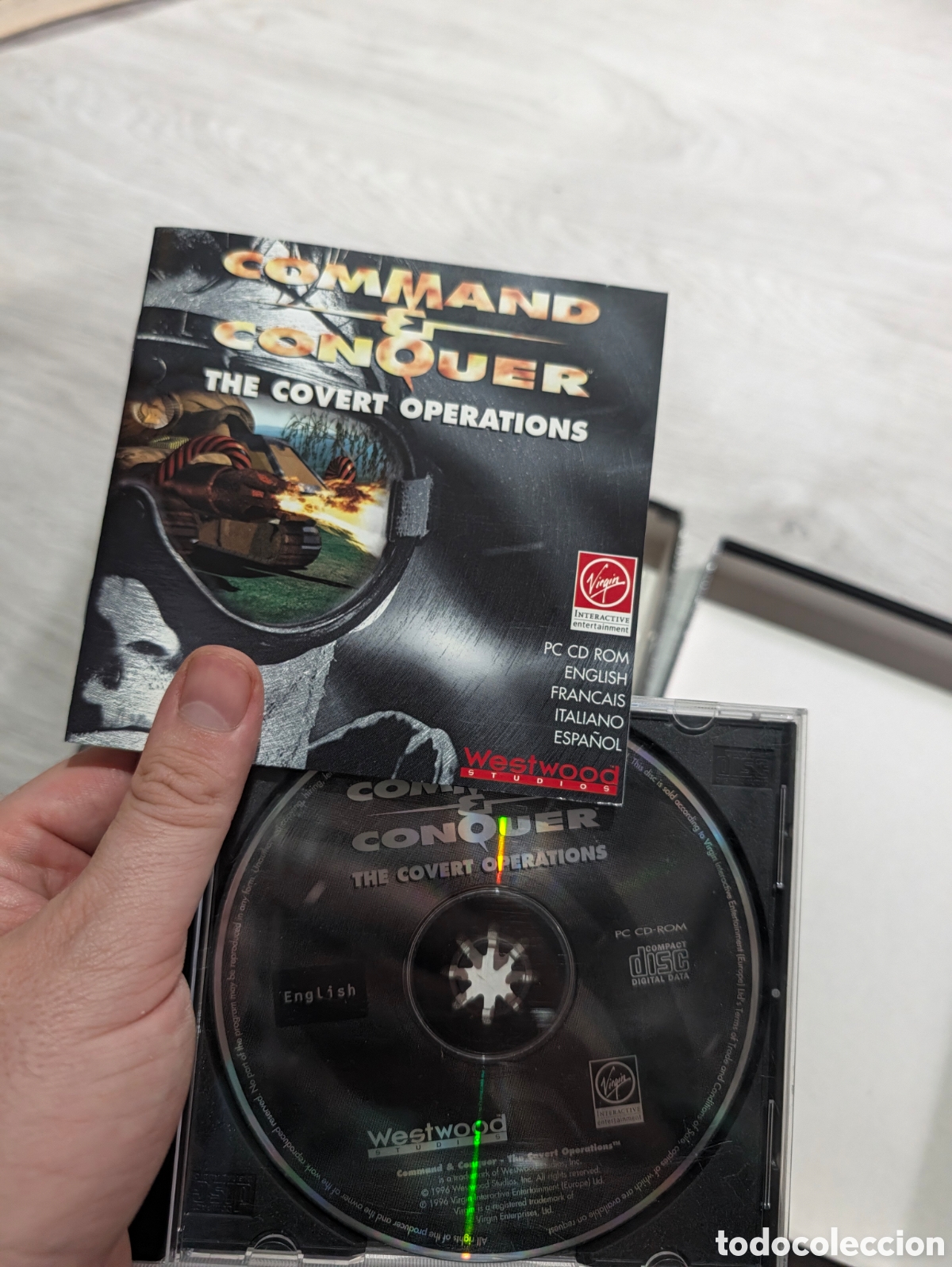 Videojuegos y consolas: Lote 2 juegos antiguos pc Command and conquer originales - Foto 12