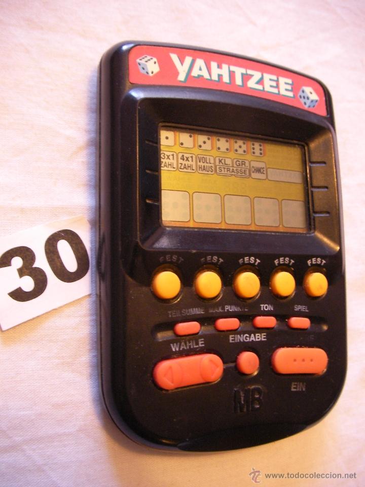 Videojuegos y consolas: ANTIGUA CONSOLA YAHTZEE DE MB - Foto 1