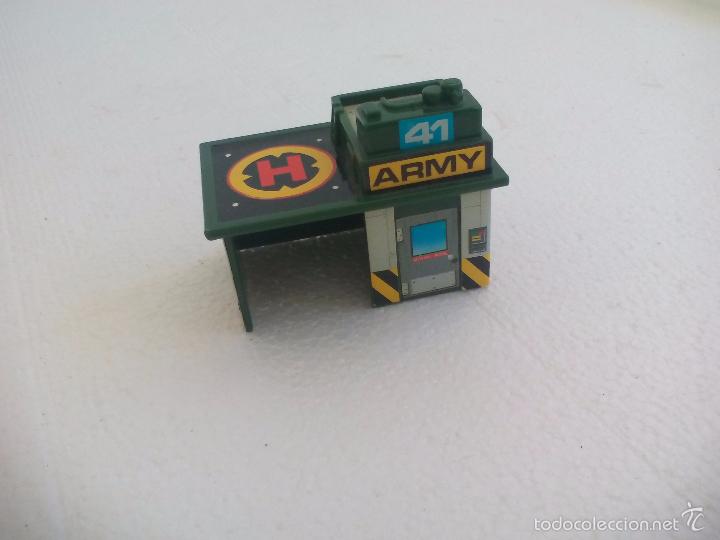 Videojuegos y consolas: Micro machines  galoob 1990, edificio con helipuerto. Army 41. para maqueta.. - Foto 3