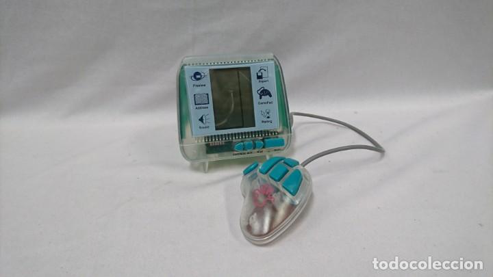 Videojuegos y consolas: M&Iacute;NI CONSOLA CON FORMA DE ORDENADOR - Foto 1